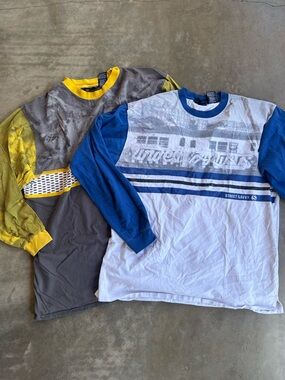 No Boundaries Blue & White Long Sleeve Graphic Tees bundle